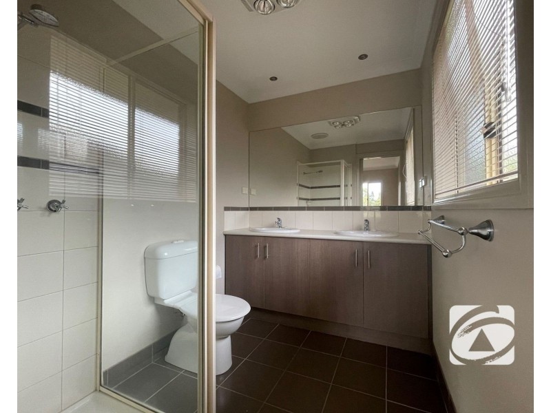 107 Melzak Way, Berwick VIC 3806