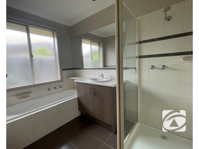 107 Melzak Way, Berwick VIC 3806