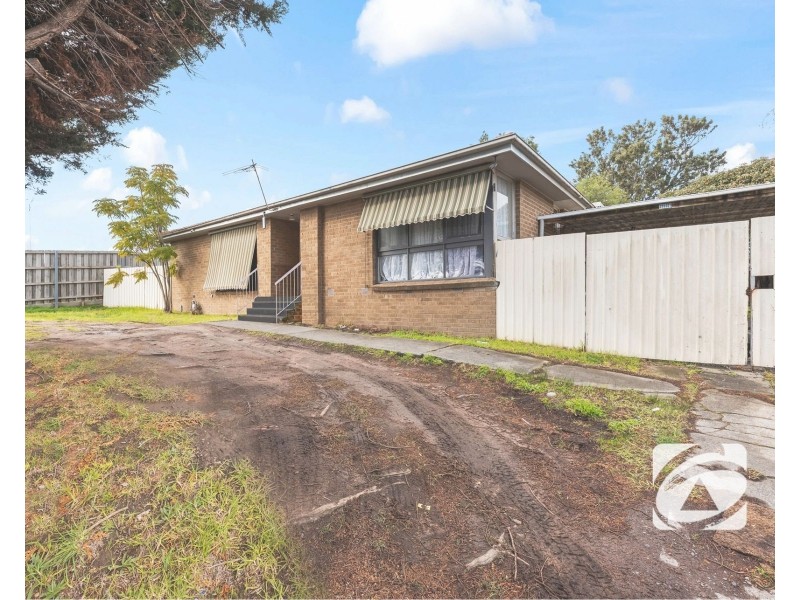 4 Hallam Road, Hampton Park VIC 3976