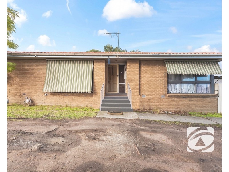 4 Hallam Road, Hampton Park VIC 3976