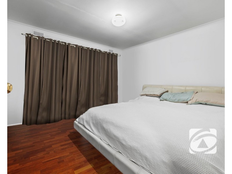 4 Hallam Road, Hampton Park VIC 3976