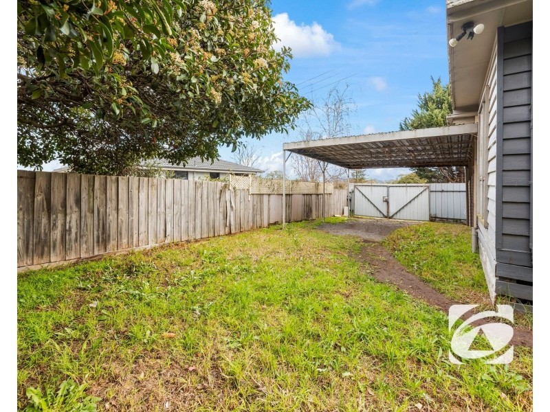 4 Hallam Road, Hampton Park VIC 3976