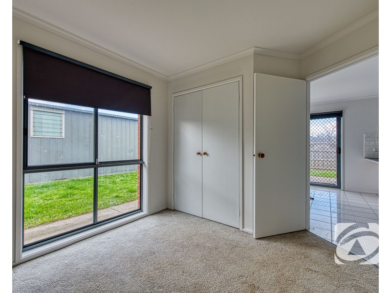 48 Insignia Crescent, Berwick VIC 3806