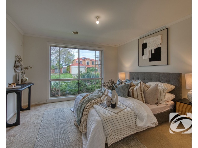 12 Cromford Crescent, Narre Warren South VIC 3805