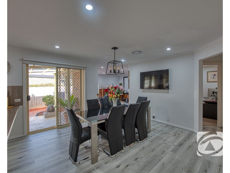 33 Melville Park Drive, Berwick VIC 3806