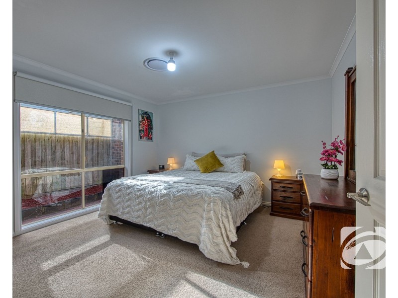 33 Melville Park Drive, Berwick VIC 3806