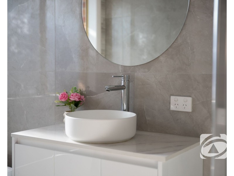 33 Melville Park Drive, Berwick VIC 3806