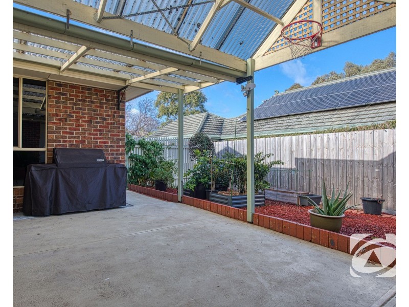 33 Melville Park Drive, Berwick VIC 3806
