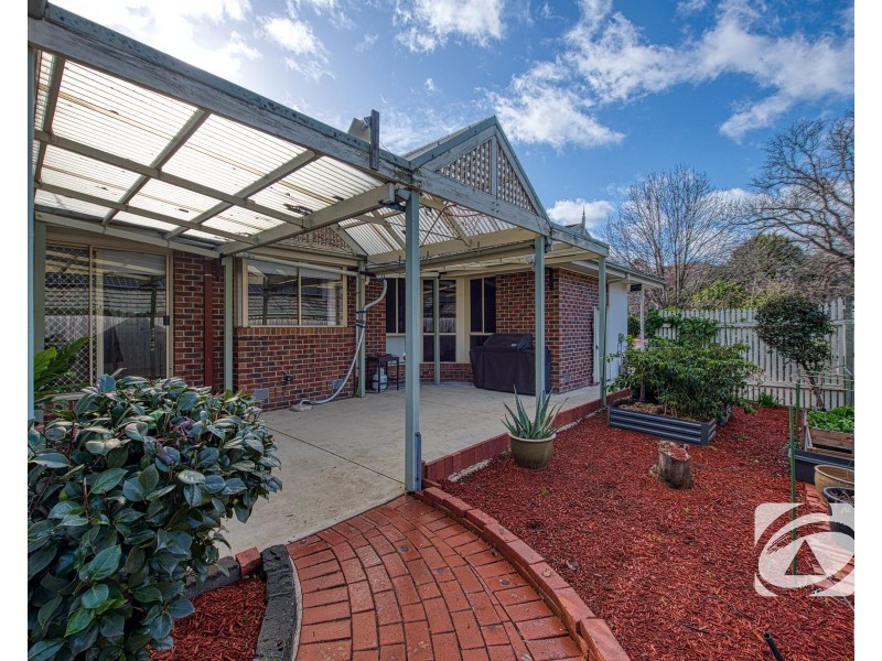 33 Melville Park Drive, Berwick VIC 3806