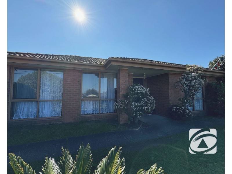 72 Lesley Drive, Hampton Park VIC 3976
