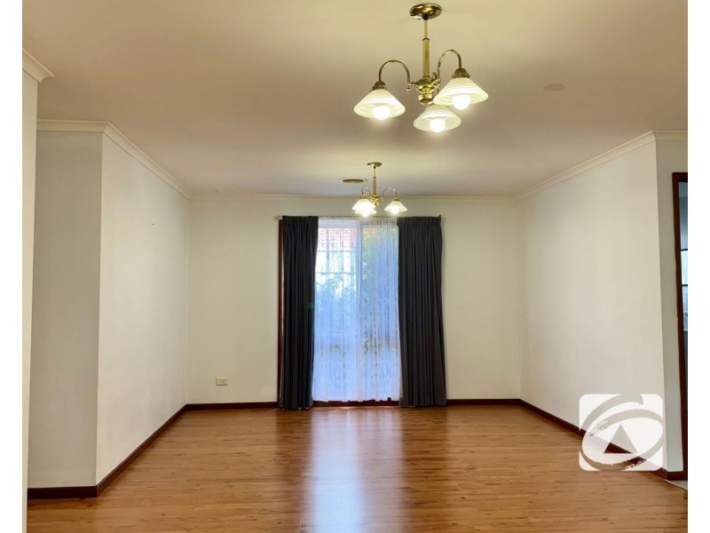 72 Lesley Drive, Hampton Park VIC 3976