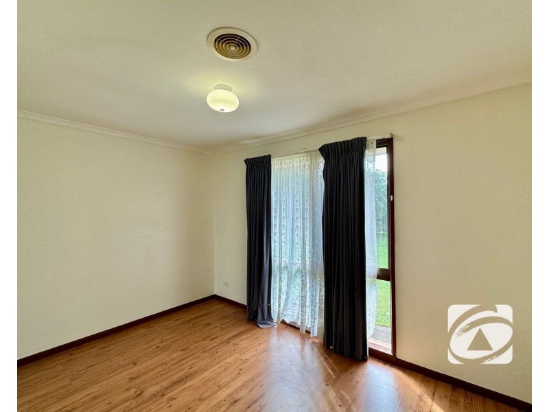 72 Lesley Drive, Hampton Park VIC 3976