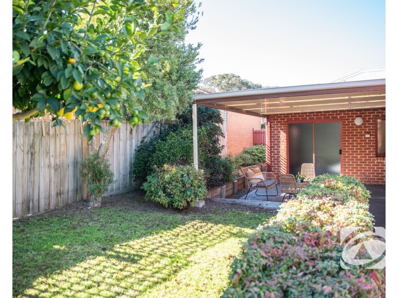 25 William Road, Berwick VIC 3806