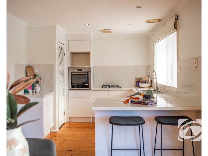 24 Glenburn Drive, Hallam VIC 3803