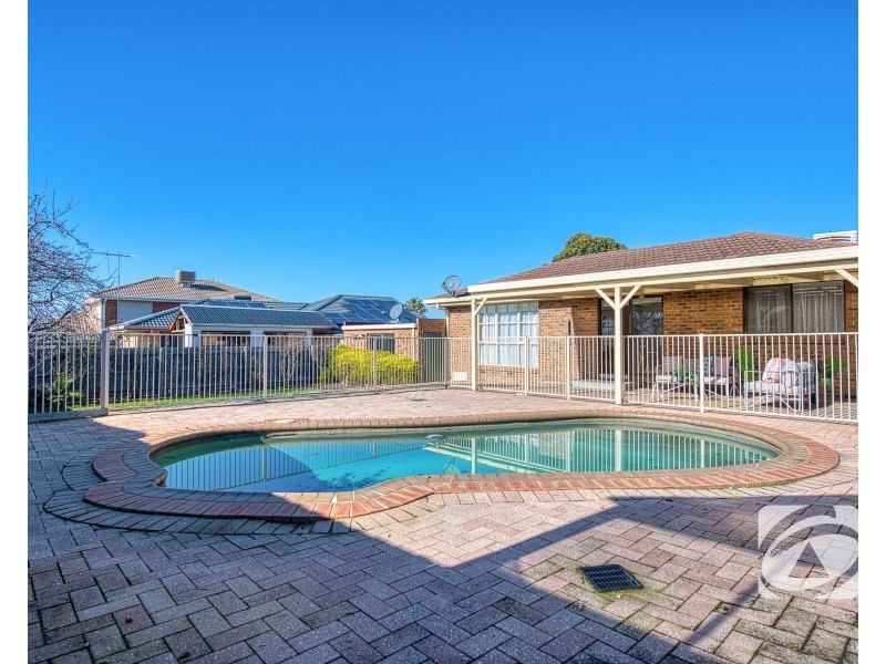 24 Glenburn Drive, Hallam VIC 3803