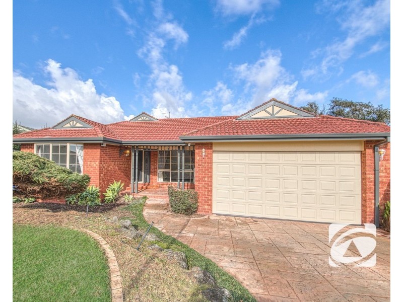 9 Millgrove Way, Berwick VIC 3806