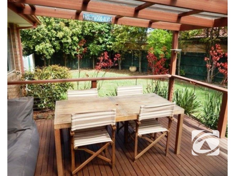 4 Jim Court, Berwick VIC 3806