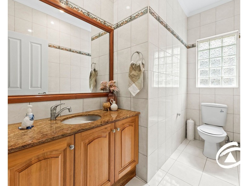 4 Livingstone Rise, Lynbrook VIC 3975