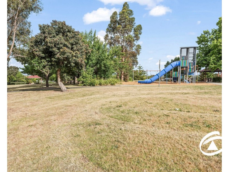 4 Livingstone Rise, Lynbrook VIC 3975