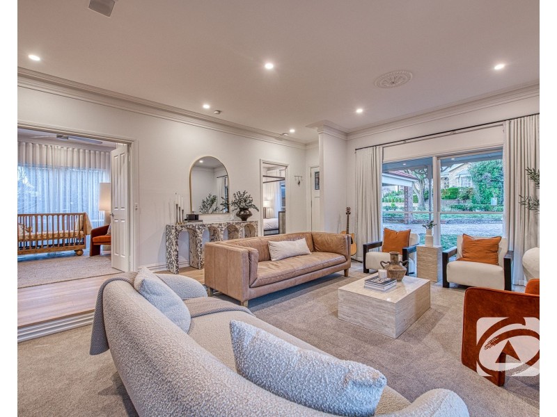 90 Quarry Hills Drive, Berwick VIC 3806