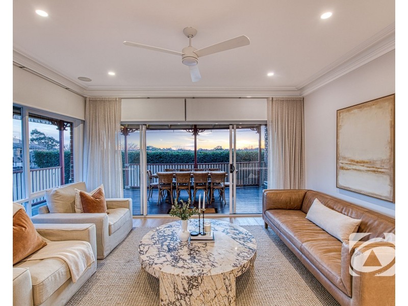 90 Quarry Hills Drive, Berwick VIC 3806