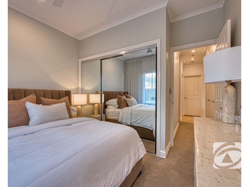 90 Quarry Hills Drive, Berwick VIC 3806