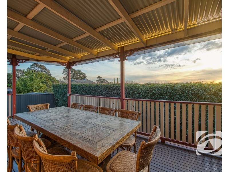 90 Quarry Hills Drive, Berwick VIC 3806