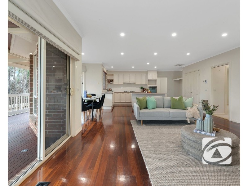 10 Pinnata Place, Narre Warren VIC 3805