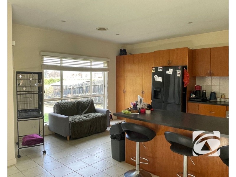 33 Cunneen Crescent, Berwick VIC 3806