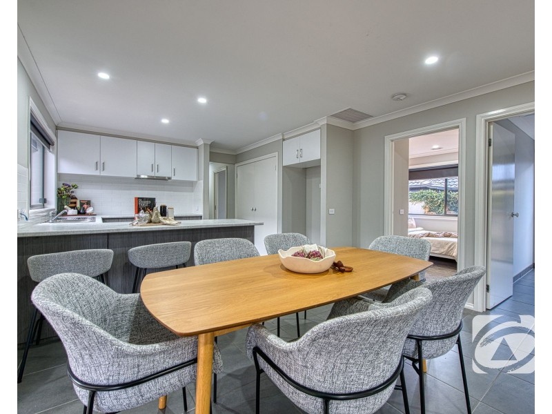 9 Basalt Drive, Clyde North VIC 3978