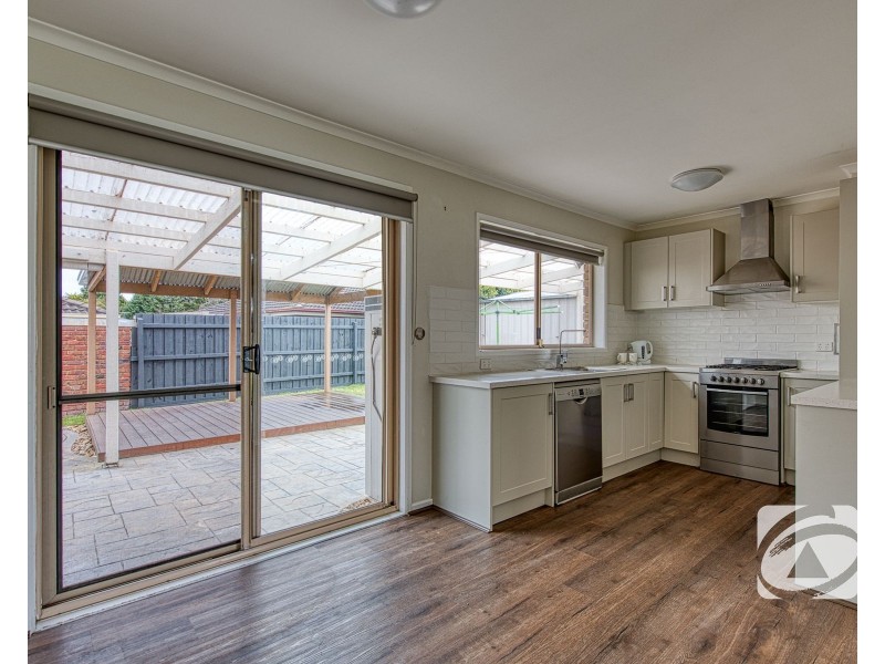 2 Topaz Place, Narre Warren VIC 3805