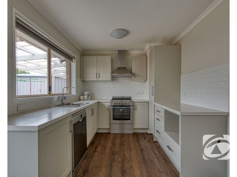 2 Topaz Place, Narre Warren VIC 3805