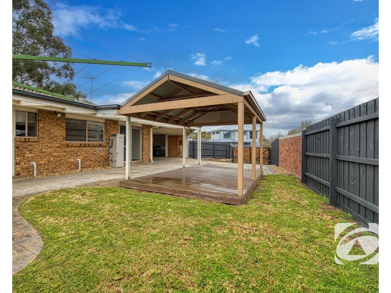 2 Topaz Place, Narre Warren VIC 3805