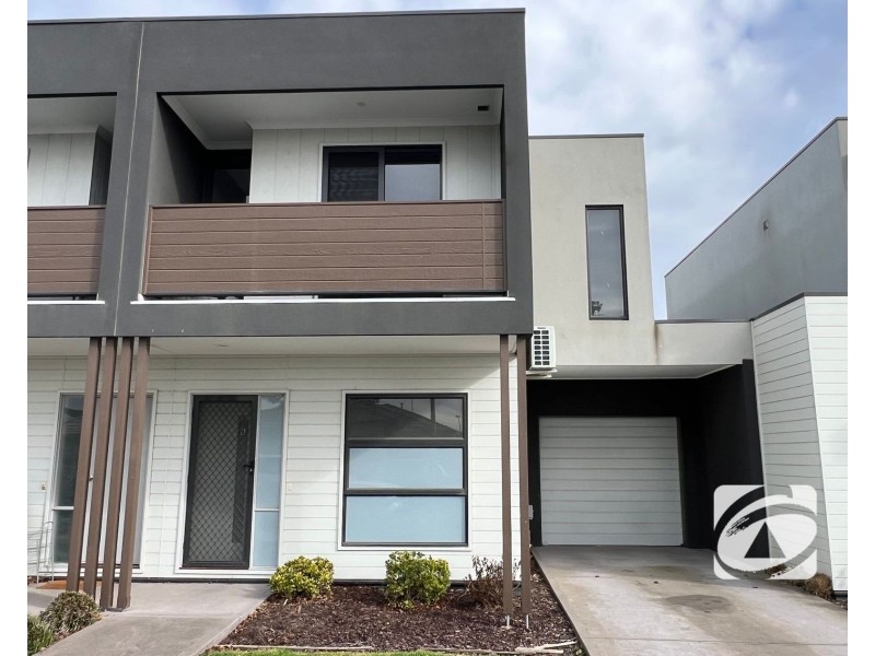 6 Earhart Street, Pakenham VIC 3810