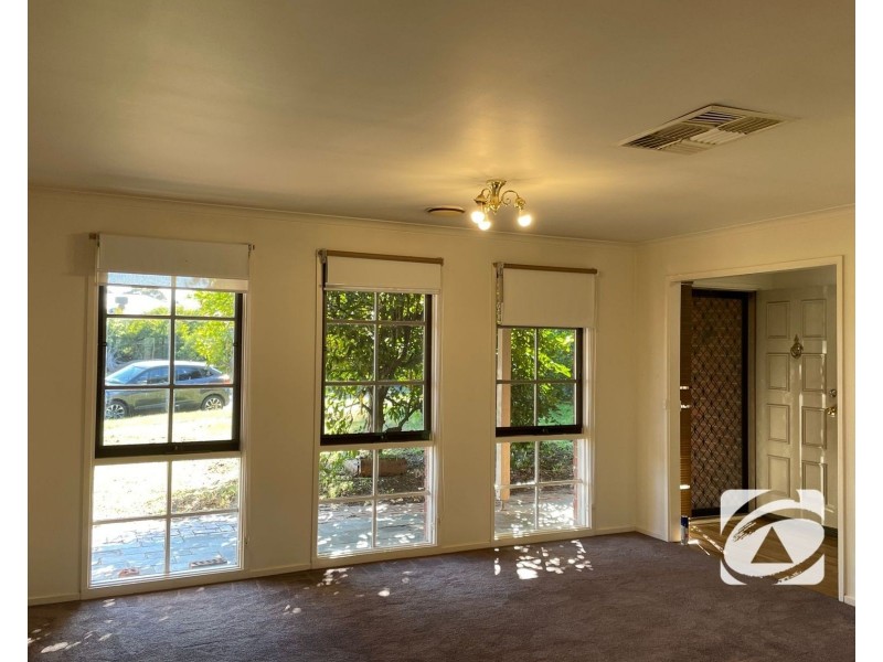 1 Tingle Close, Narre Warren VIC 3805