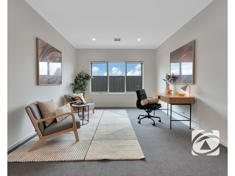 20 Dalhalla Circuit, Clyde North VIC 3978