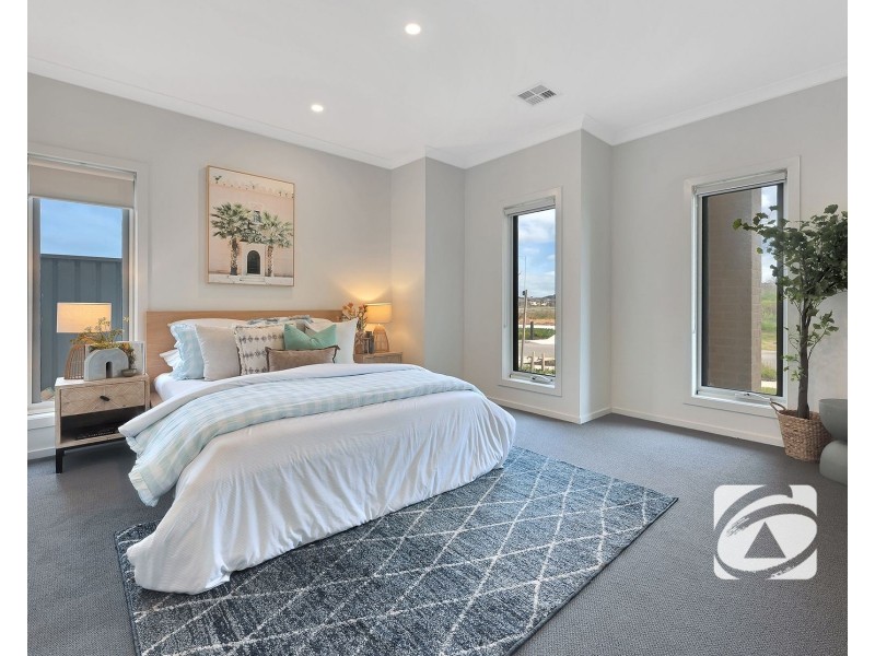 20 Dalhalla Circuit, Clyde North VIC 3978