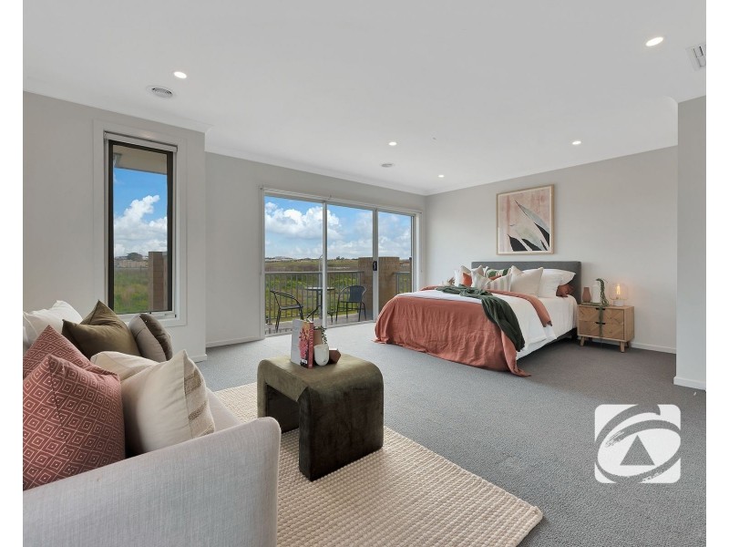 20 Dalhalla Circuit, Clyde North VIC 3978