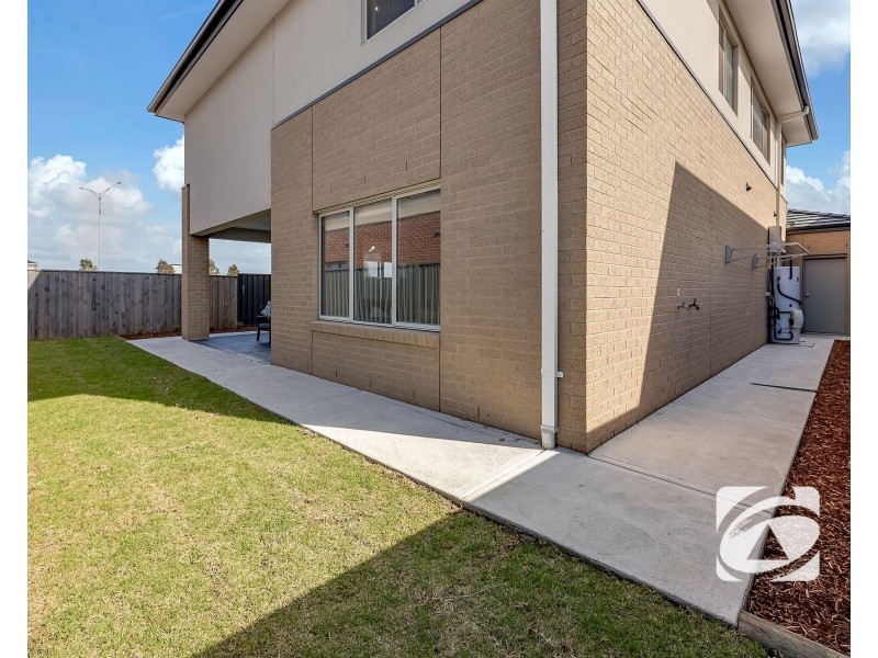 20 Dalhalla Circuit, Clyde North VIC 3978