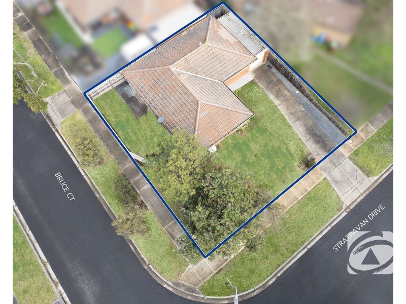 1/42 Strathavan Drive, Berwick VIC 3806