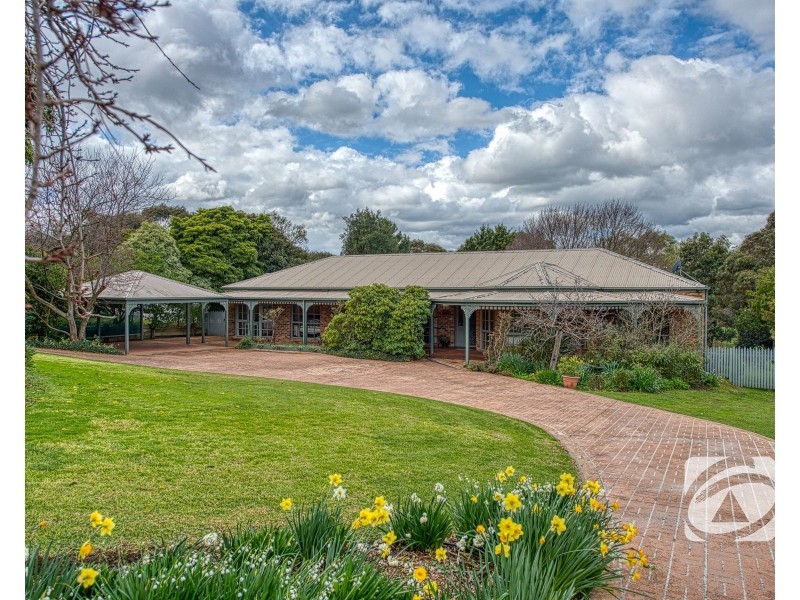 12 Halcyon Way, Narre Warren South VIC 3805