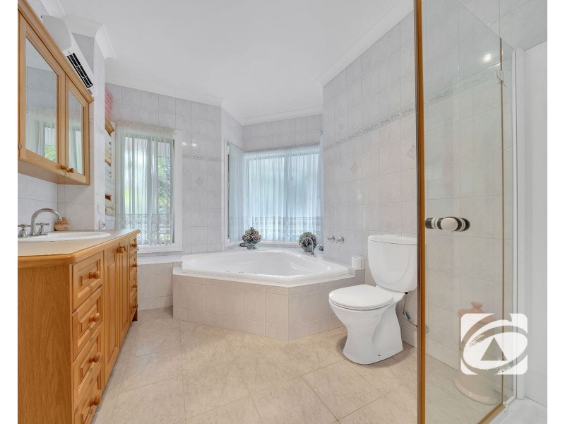 56 Quamby Avenue, Guys Hill VIC 3807