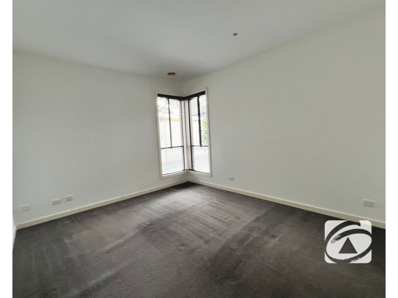 4A Manuka Road, Berwick VIC 3806