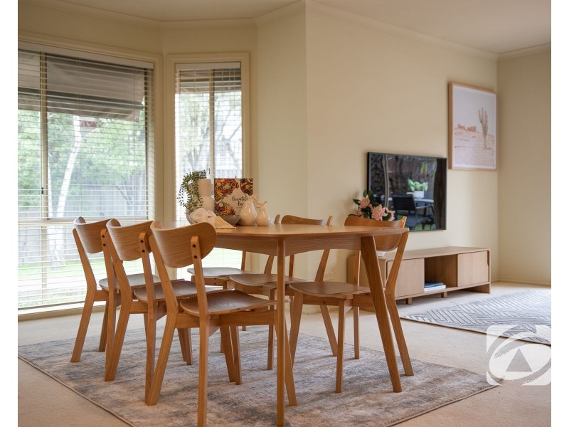 5 Alberta Way, Berwick VIC 3806