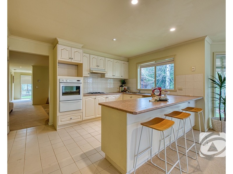 5 Alberta Way, Berwick VIC 3806