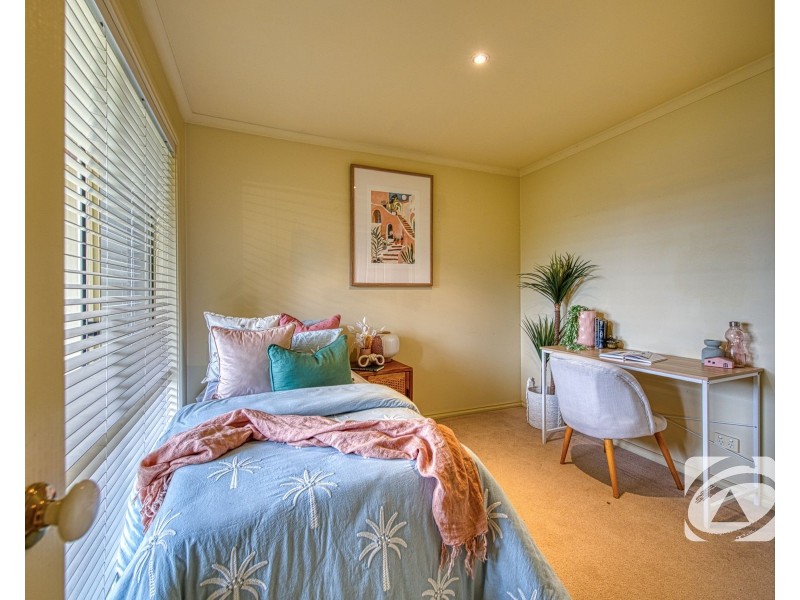 5 Alberta Way, Berwick VIC 3806