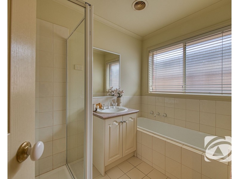 5 Alberta Way, Berwick VIC 3806