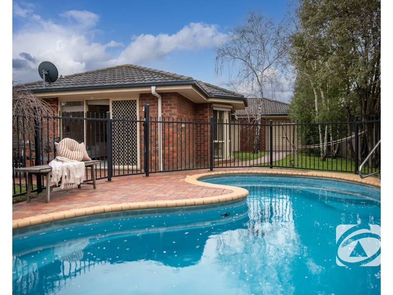 5 Alberta Way, Berwick VIC 3806