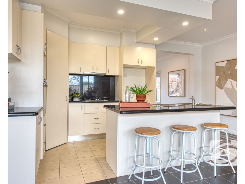 17/18-26 Marlesford Crescent, Berwick VIC 3806