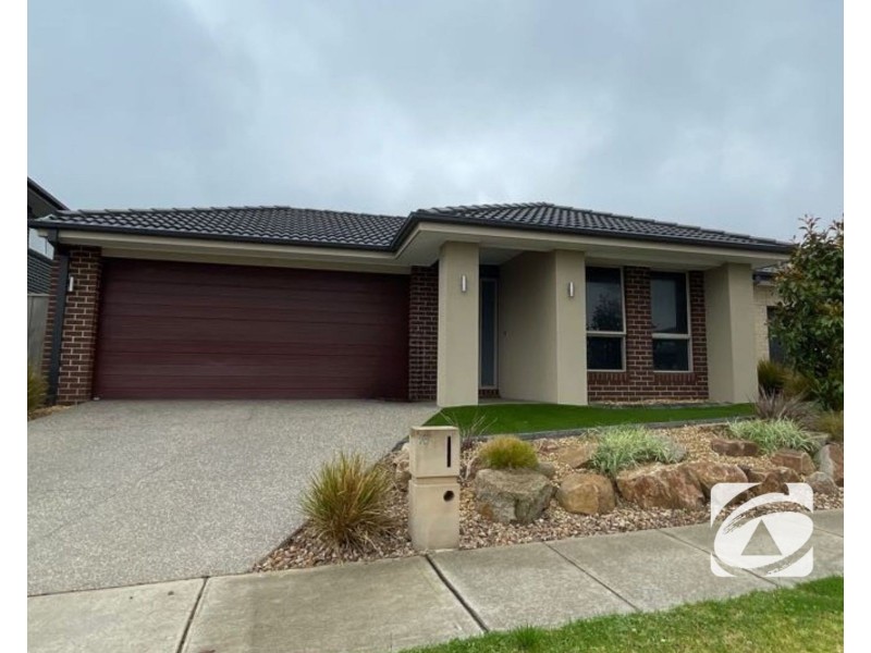 70 Swindale Way, Clyde North VIC 3978